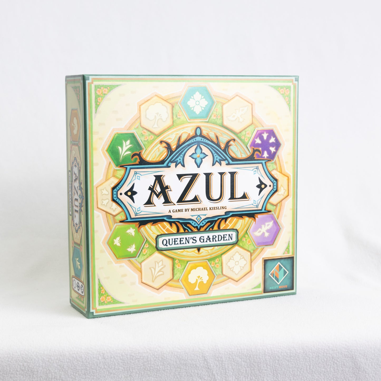 Azul: Queens Garden - Used (like new)
