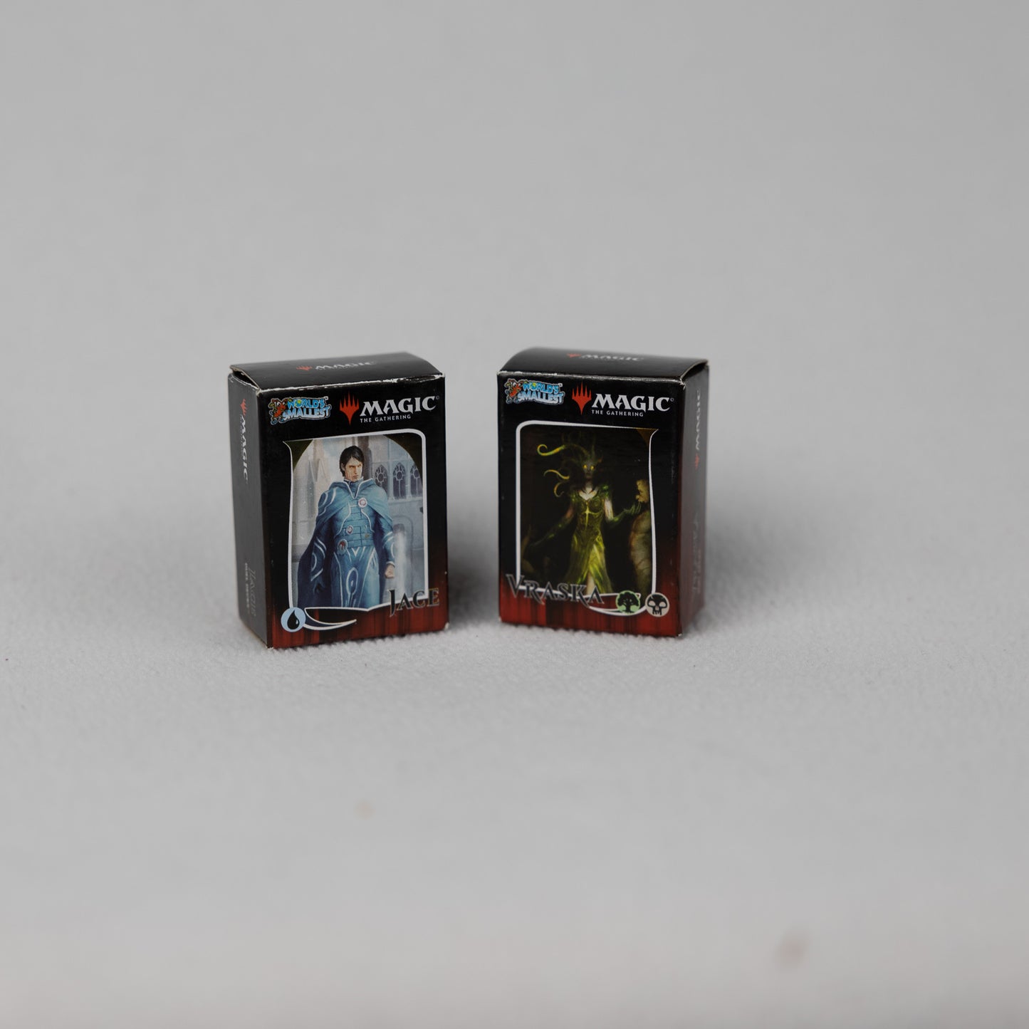 Worlds smallest Magic the Gathering deck: Jace vs Vraska - Used (like new)