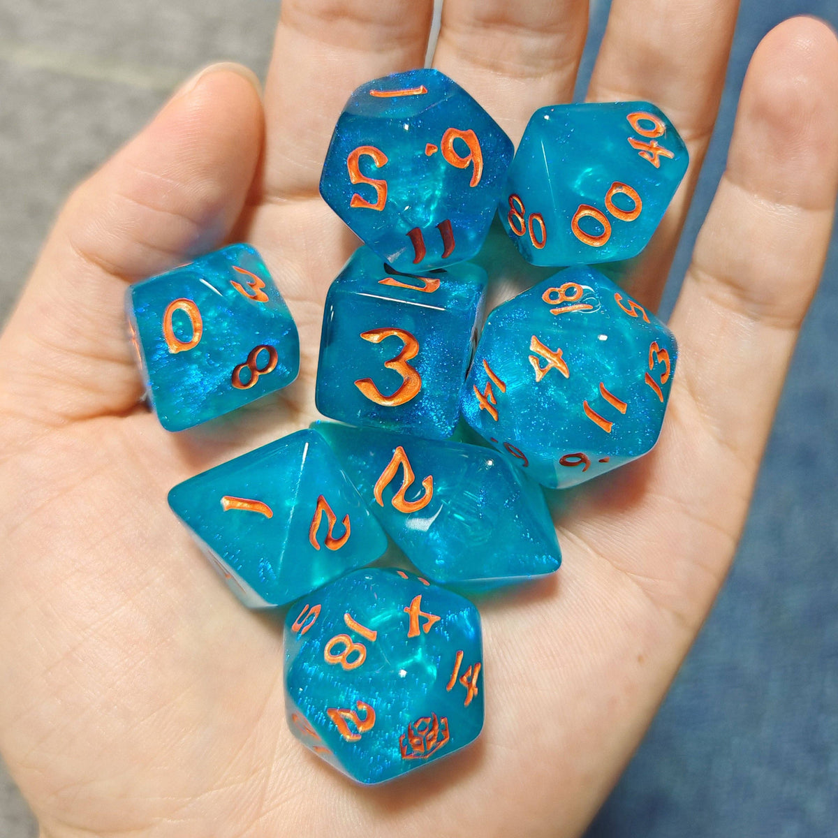 Wyrmforged Rollers - Rounded Edge 8 Piece Polyhedral Dice se
